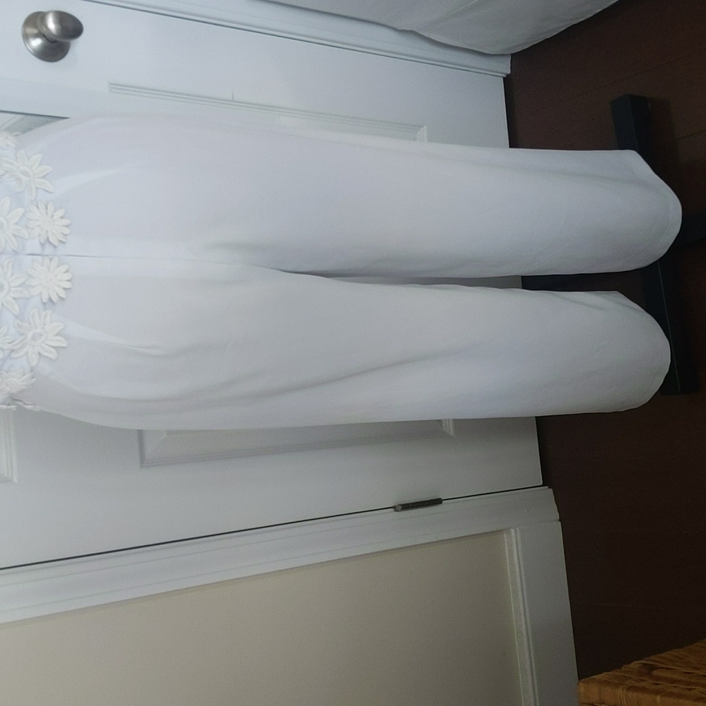 Vintage White Jumpsuit Flower details - Picture 7 of 8